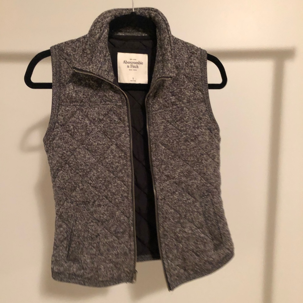 Abercrombie & Fitch Vest